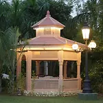 Mann The Palm Retreat