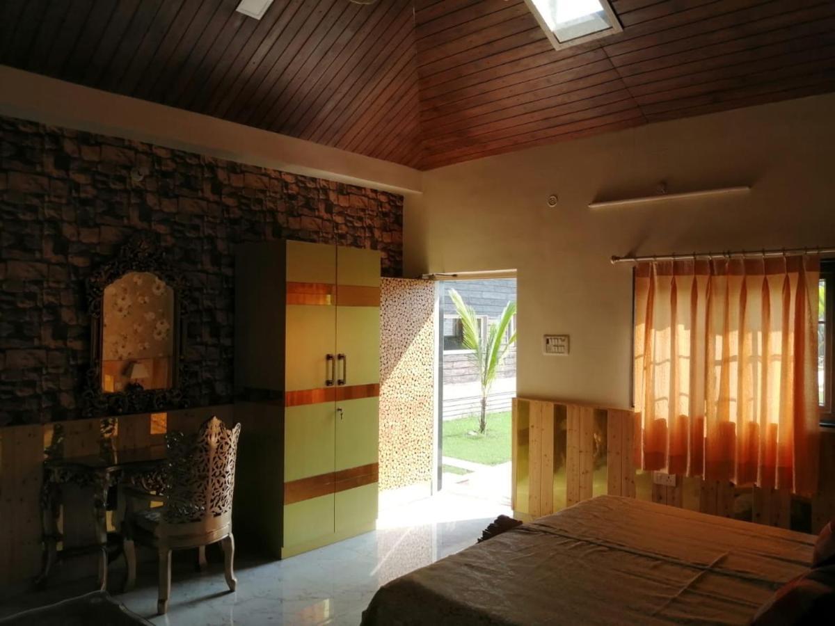 Resort Mann The Palm Retreat Lucknow