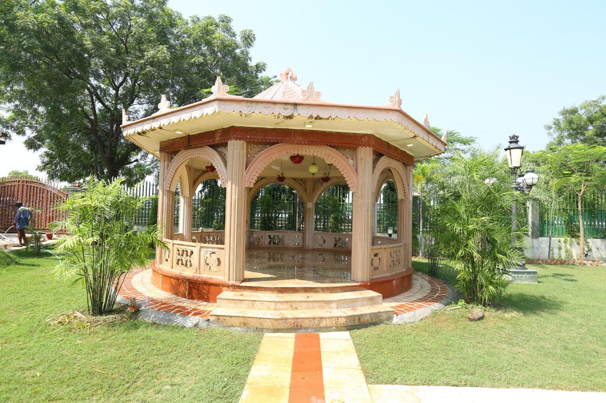 Mann The Palm Retreat Resort Lucknow