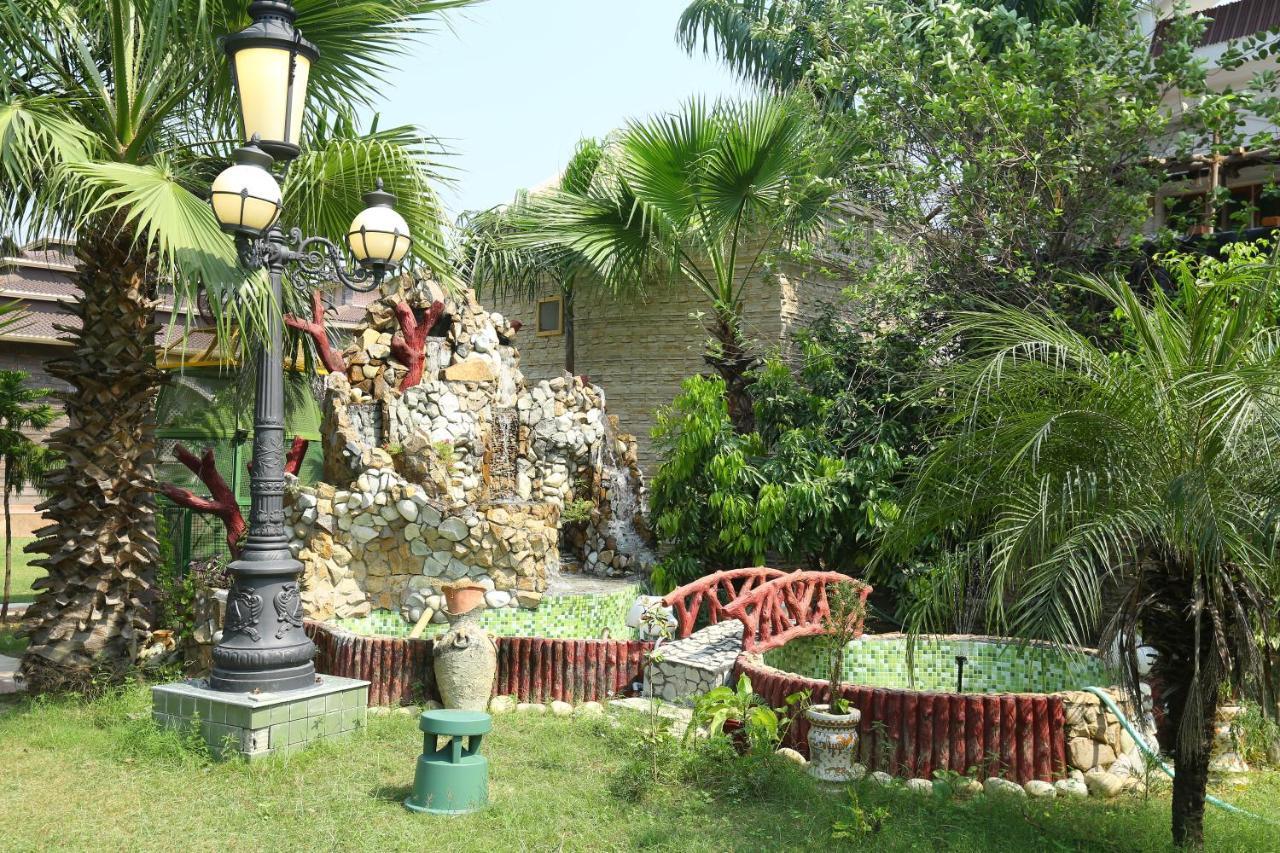 Mann The Palm Retreat Resort Lucknow