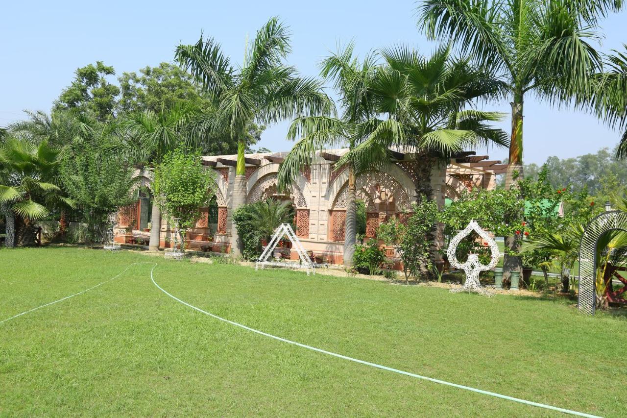 Resort Mann The Palm Retreat Lucknow