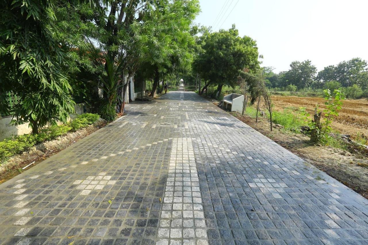 Mann The Palm Retreat 3* Lucknow
