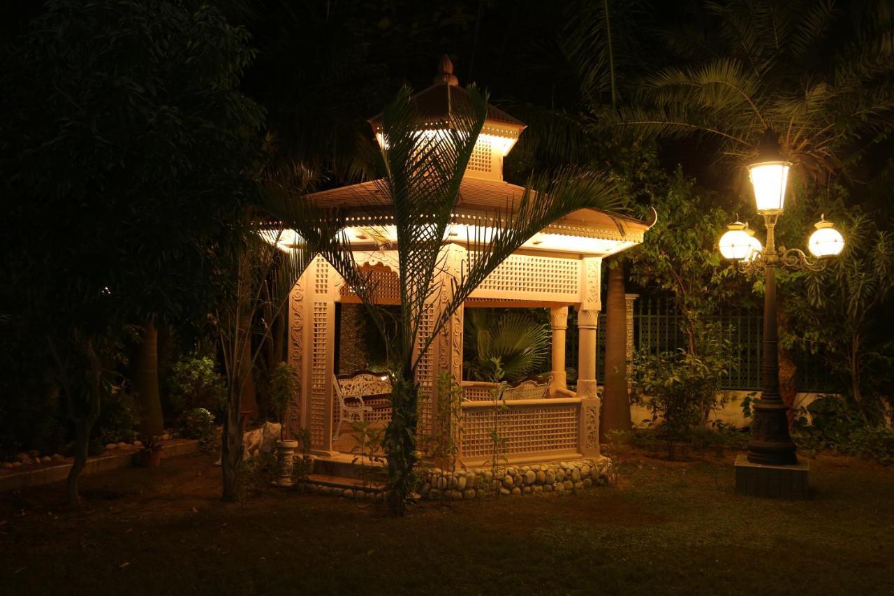 Resort Mann The Palm Retreat Lucknow